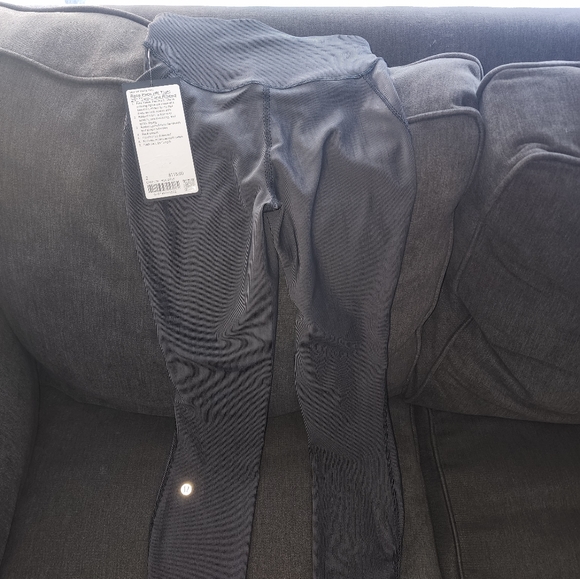 Sizes 6 Brand new special edition leggings - Picture 4 of 6